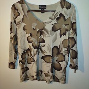 Style&Co Tan, Black Flower Woman's Blouse. Size: Extra Large.